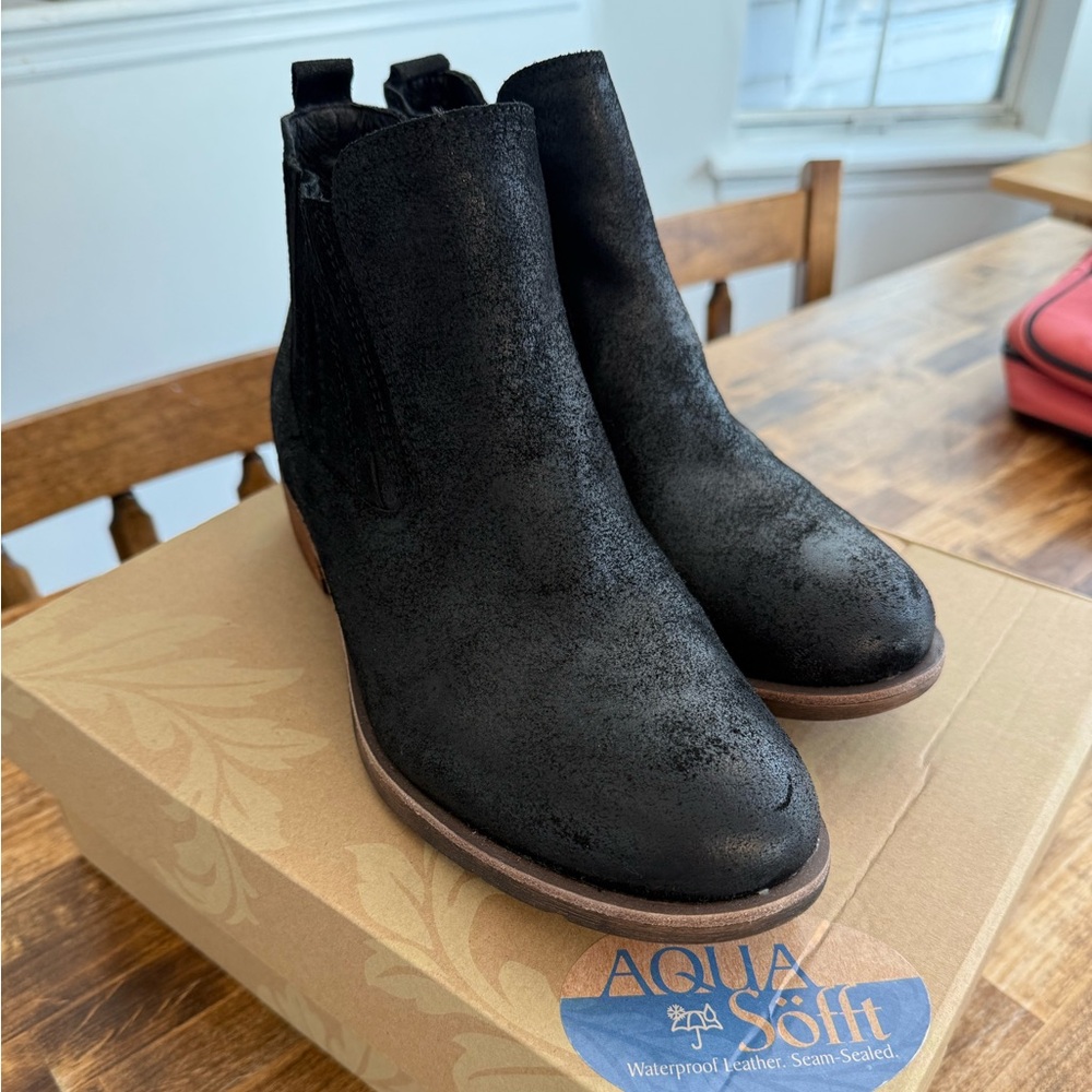 Sofft Bellis boots new